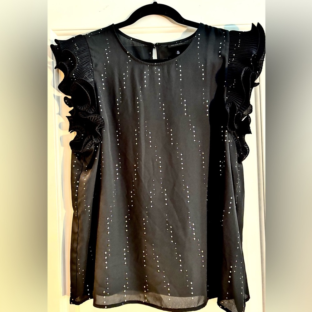 Who What Wear Black Sleeveless Ruffled Blouse size XL